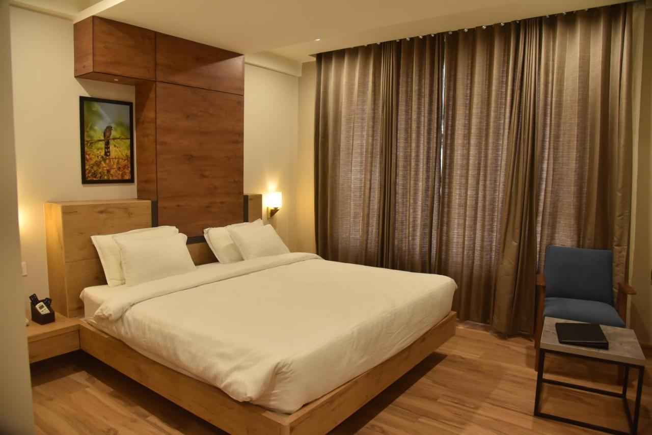 The Oaks Comforts Hubli Exterior photo