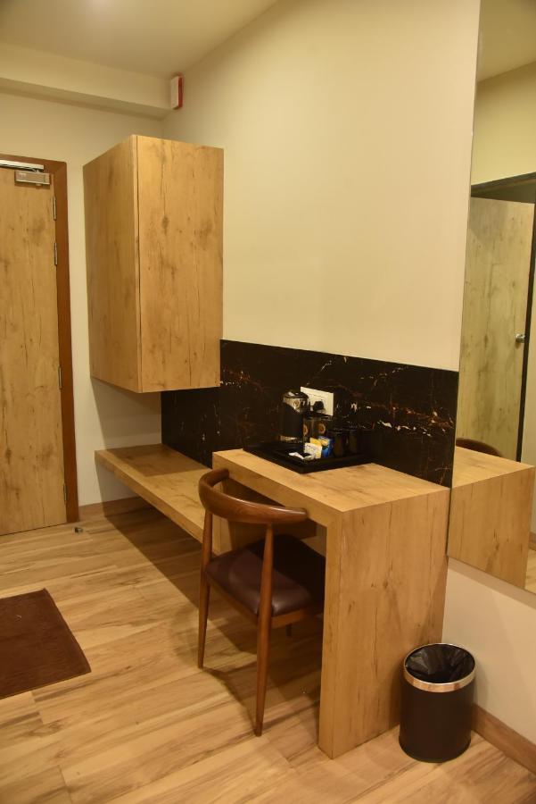 The Oaks Comforts Hubli Exterior photo